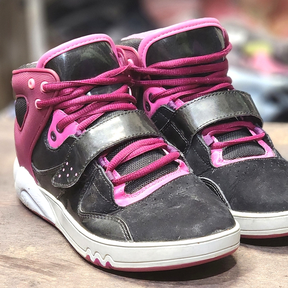 Adidas originals" roundhouse"